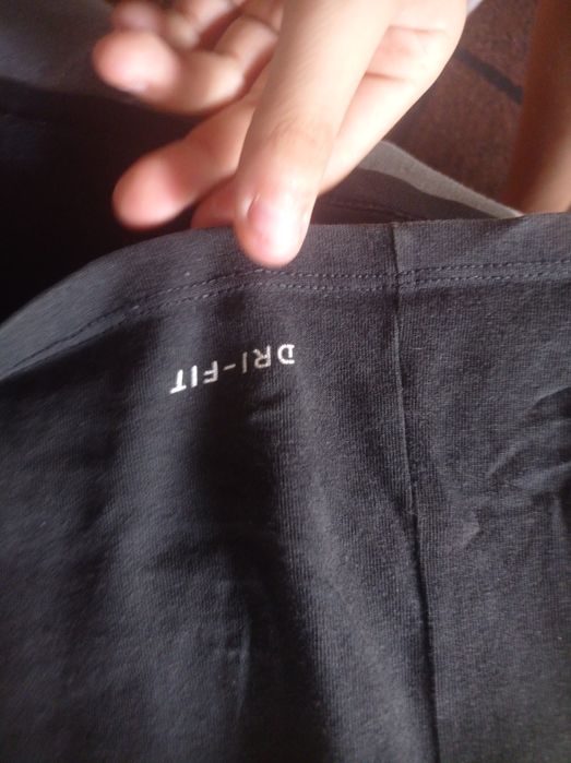 продам спортивную футболку найк