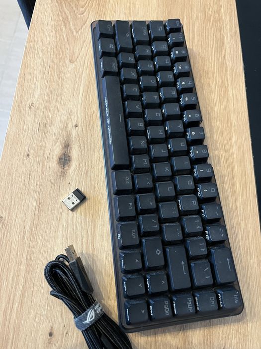Teclado rog falchion