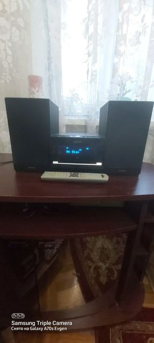 Продам музыкальный центр          SONY