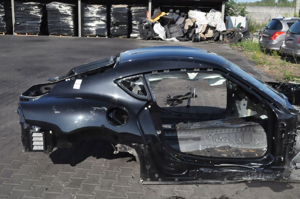 TOYOTA SUPRA MK5 ĆWIARTKA BŁOTNIK PRAWY TYŁ TYLNY