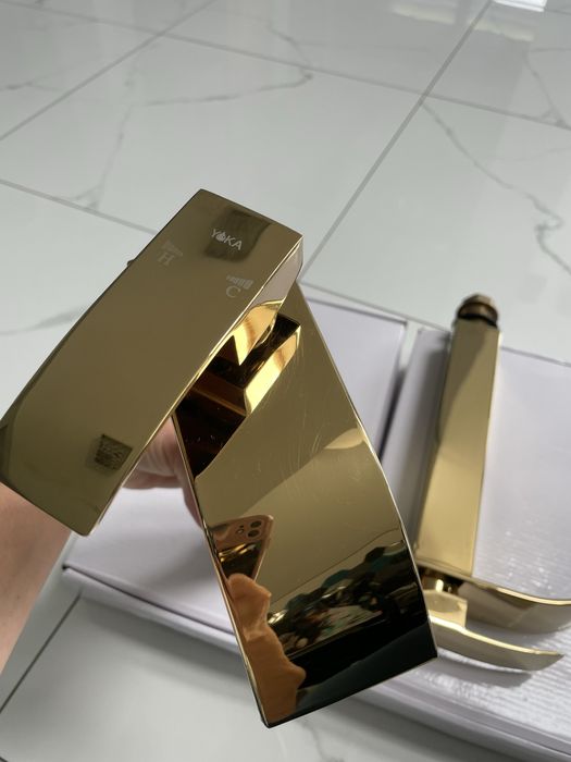 Bateria wysoka kolor złoty 2 szt.