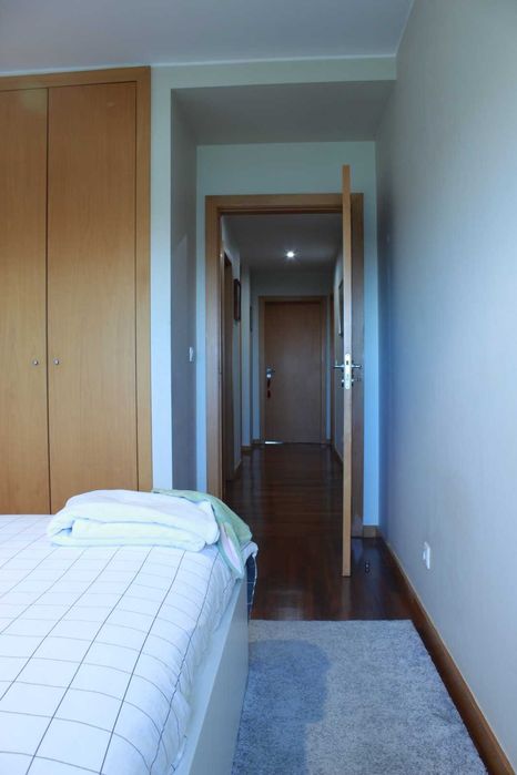 Apartamento Penthouse T4 Recuado - Possibilidade de Permuta (T2/T3)