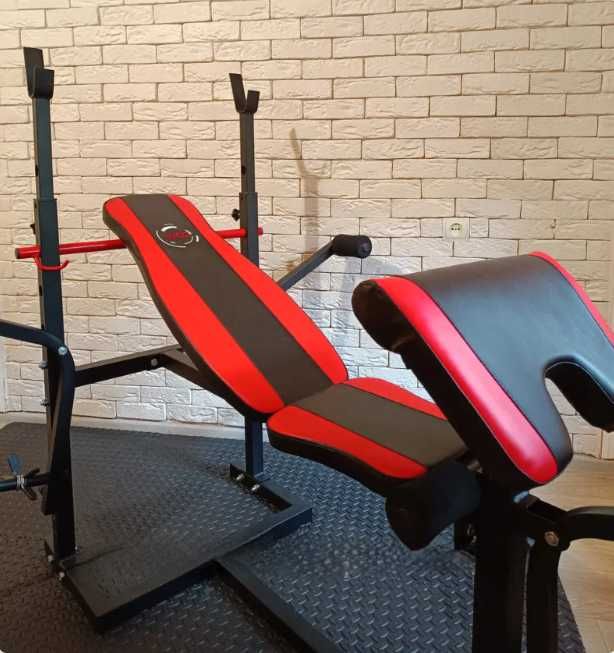 Лавка для жима под штангу со стойками универсальная Скамья, гантели