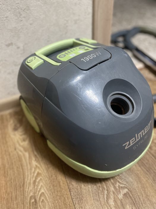 Продам пилосос Zelmer. Робочий.