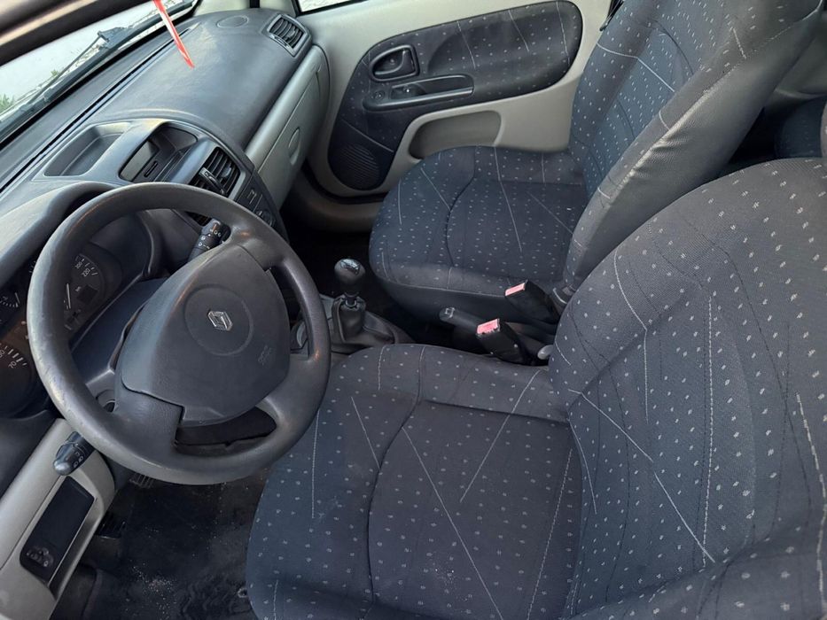 Vendo clio ou troco