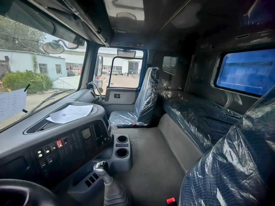 Самосвал  б/у  HOWO из Китая