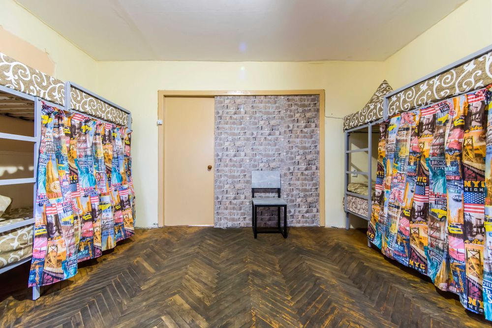 Хостел возле м. Святошино – уютная комната с интернетом.