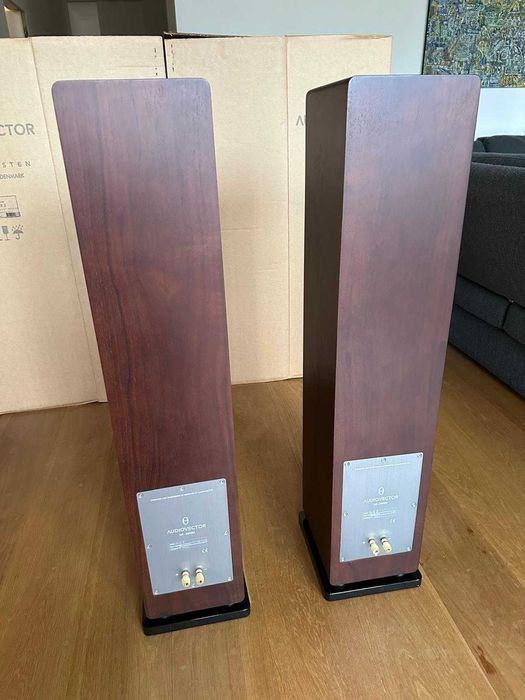 Kolumny Audiovector QR3 orzech