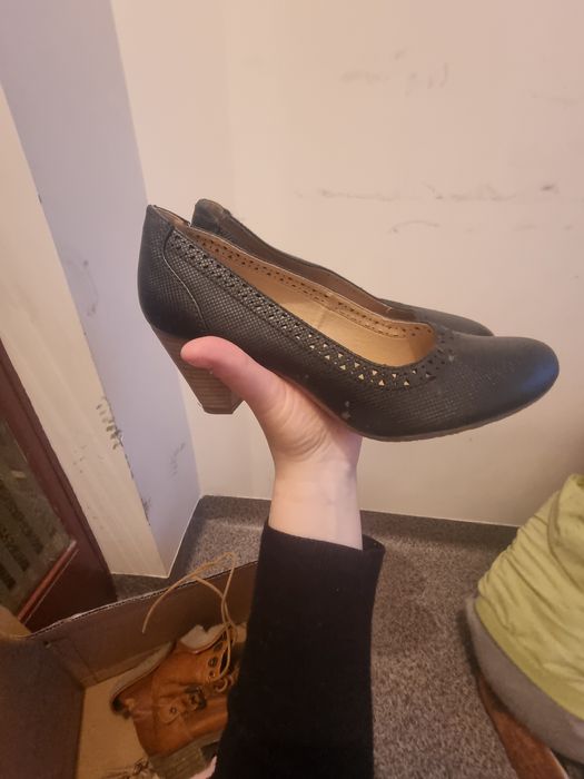 buty na obcasie czarne 38