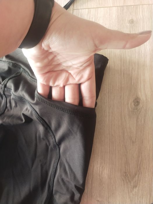 Nowe czarne legginsy do ćwiczeń z kieszonką Crane S/M