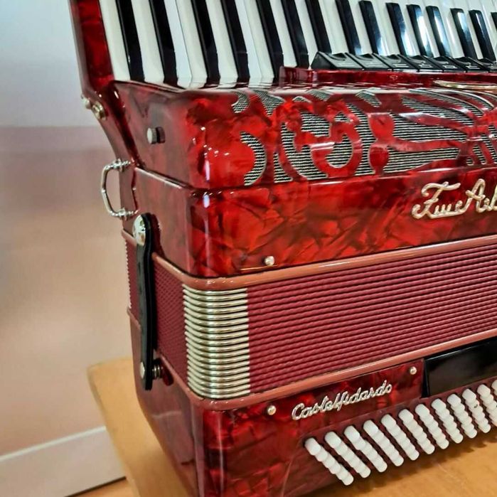 Acordeão Italiano Fratelli Alessandrini 41 Teclas/120 Baixos (NOVO)