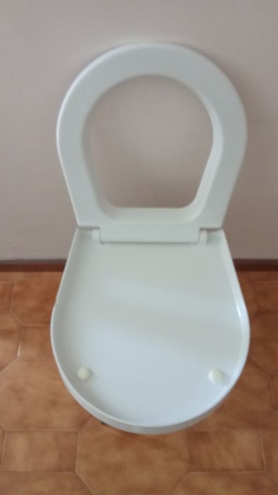 Tampa de sanita branca