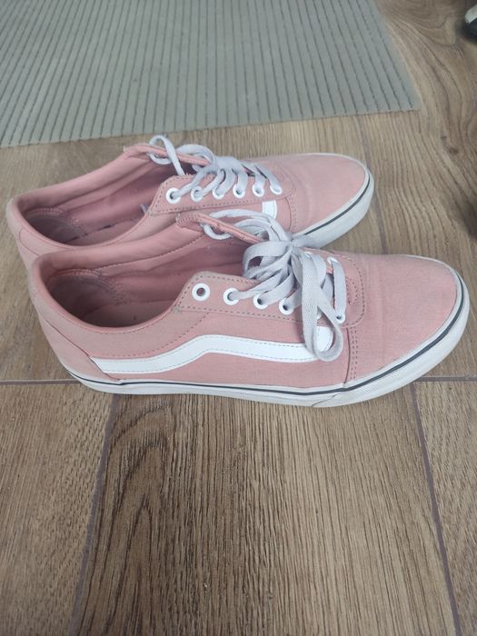 Buty Vans rozmiar 40,5 różowe