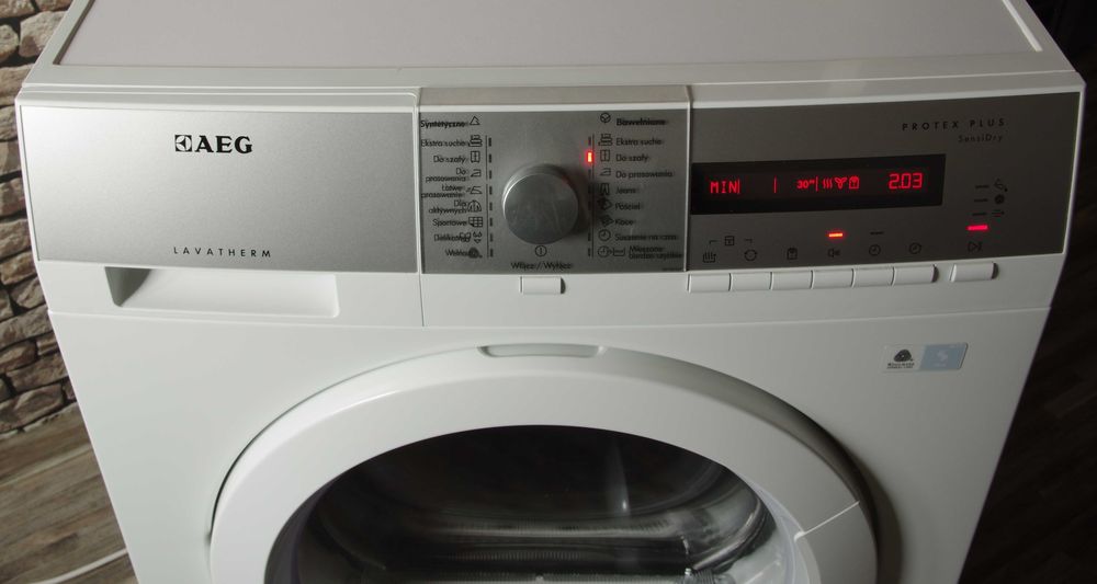 Suszarka AEG Lavatnerm T76385AH1 | Na  części