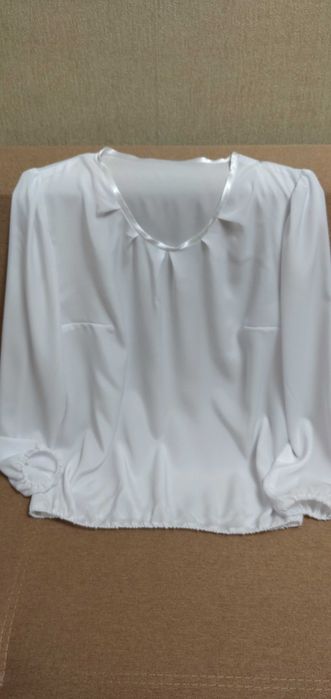 Блузы    женские