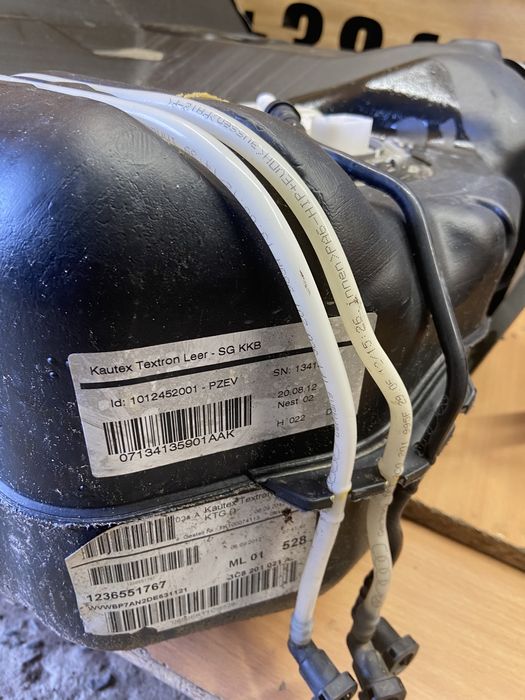 Бак passat b7 volkswagen CC розборка США