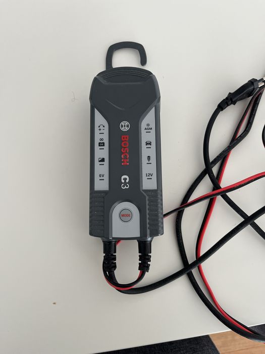 BOSCH Carregador Baterias C3 - 6/12V