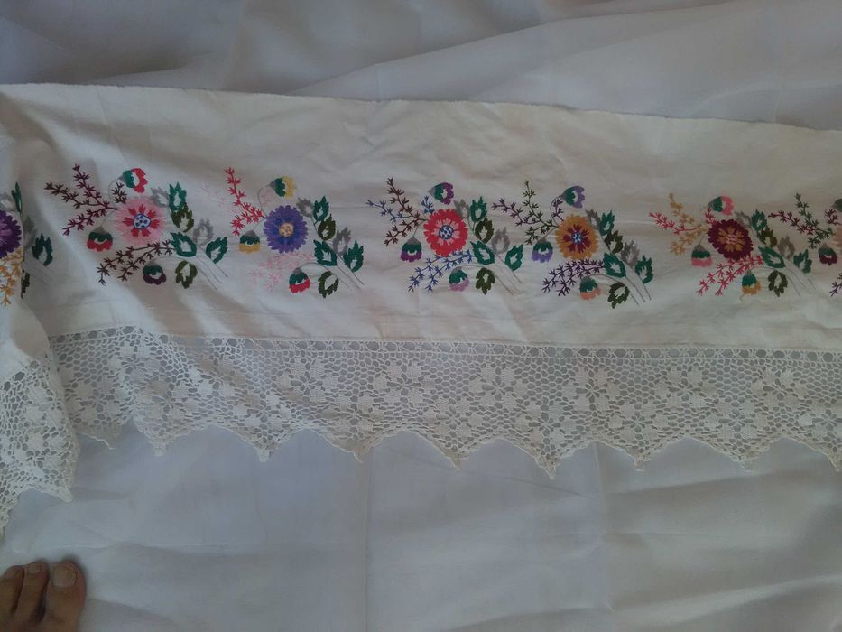Вишиванка та рушники