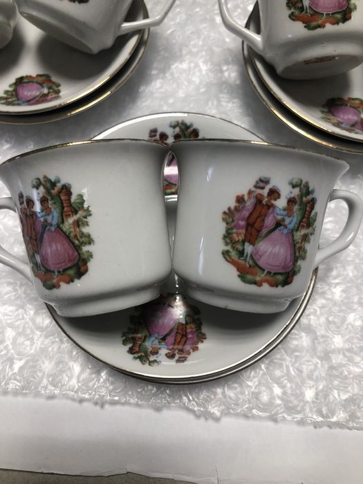 Vendo 6 chavenas antigas casal romantico