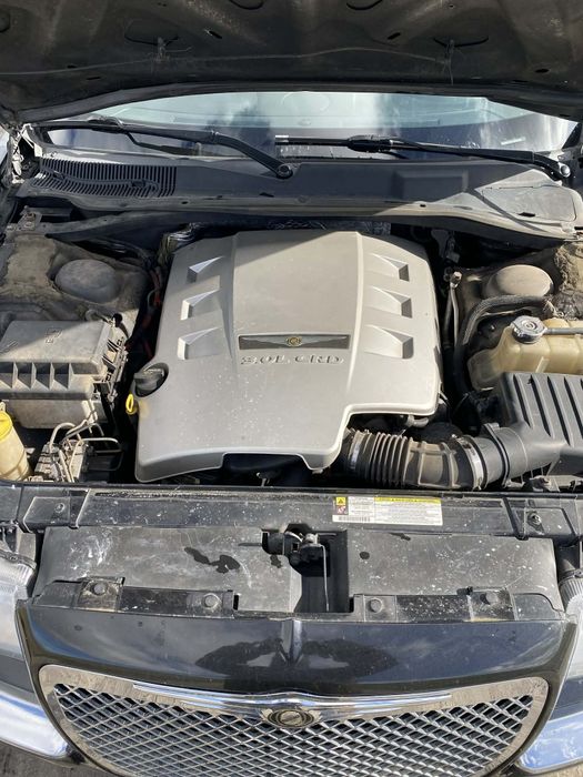 Sprzedam chrysler 300c 3.0D