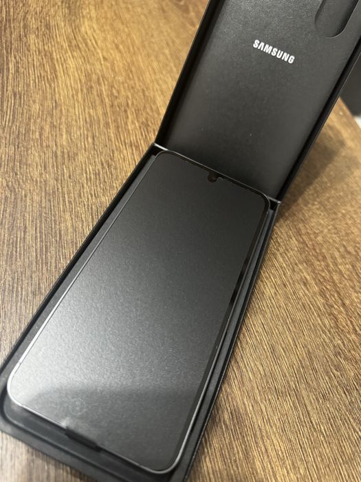 Telefon Samsung Galaxy S24