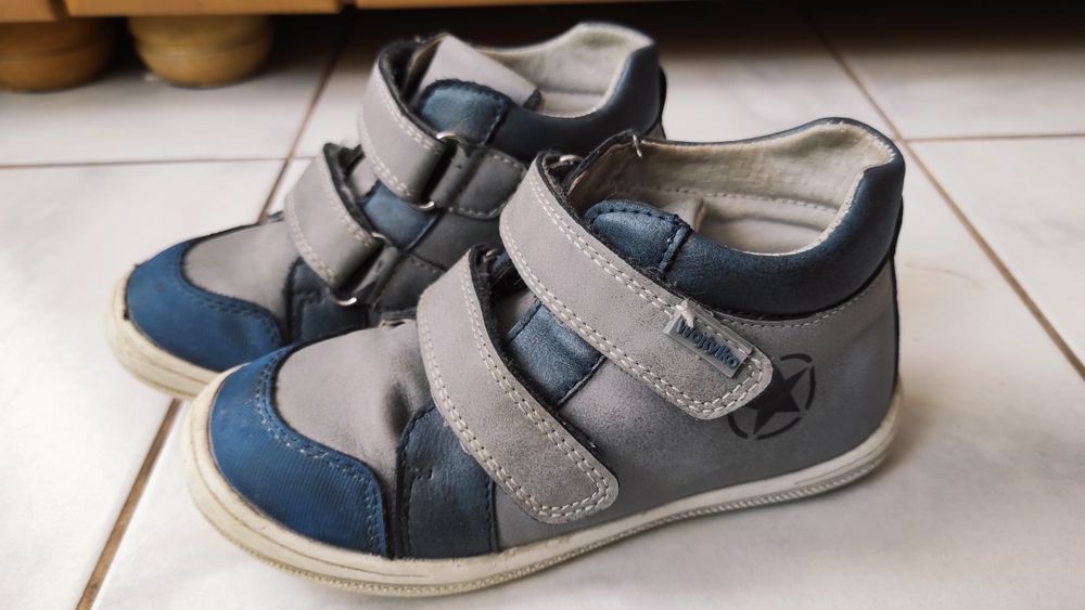 Buty trzewiki jesienne wiosenne chłopięce Wojtyłko r. 29