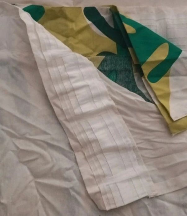 Cortinado quarto de criança IJEAem ótimo estado