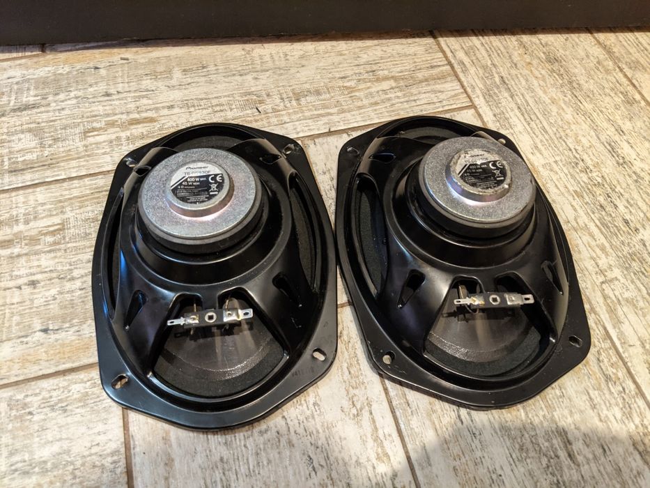 Pioneer TS-G6930F, овалы динамики в авто.