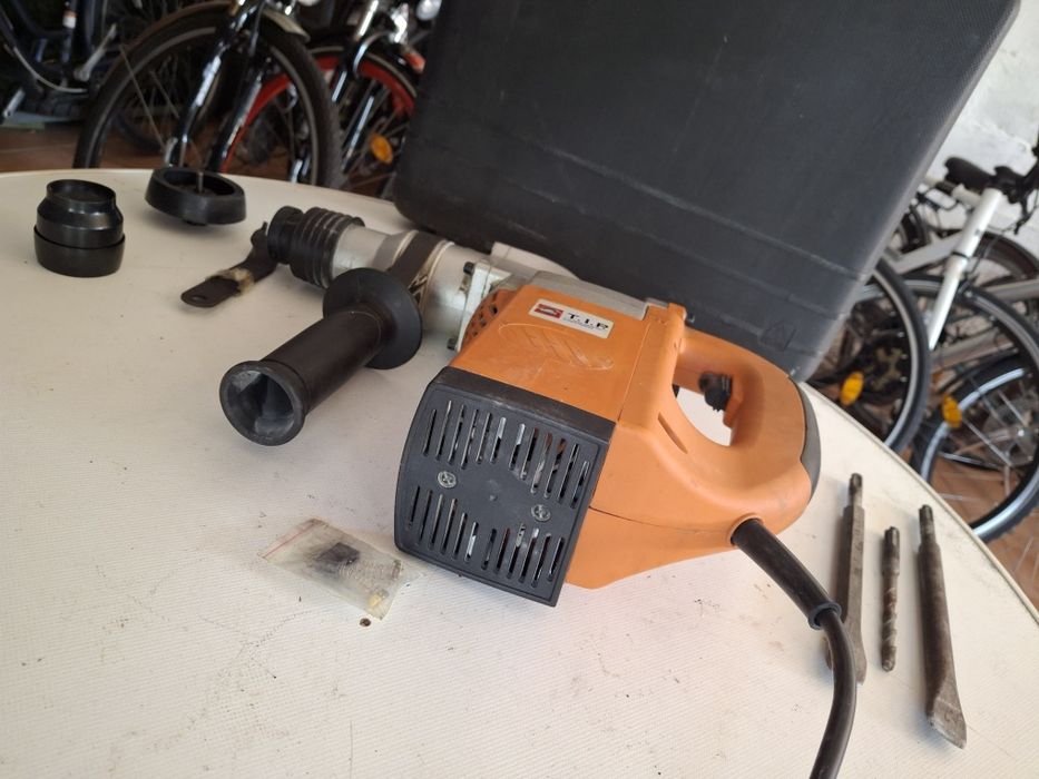 Перфоратор бочковый BOHRHAMMER BMH 1000.