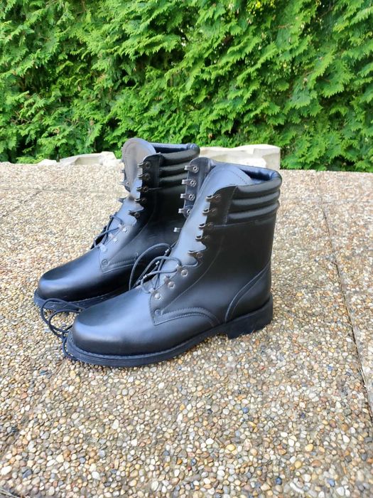 Buty męskie  skórzane nowe