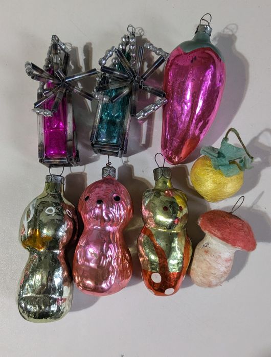 Ёлочные игрушки времен СССР.стекло.