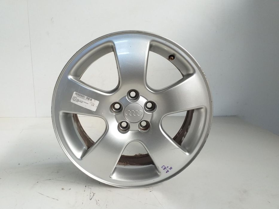 Pneu Audi A3 8L Ref: 8L0601025K