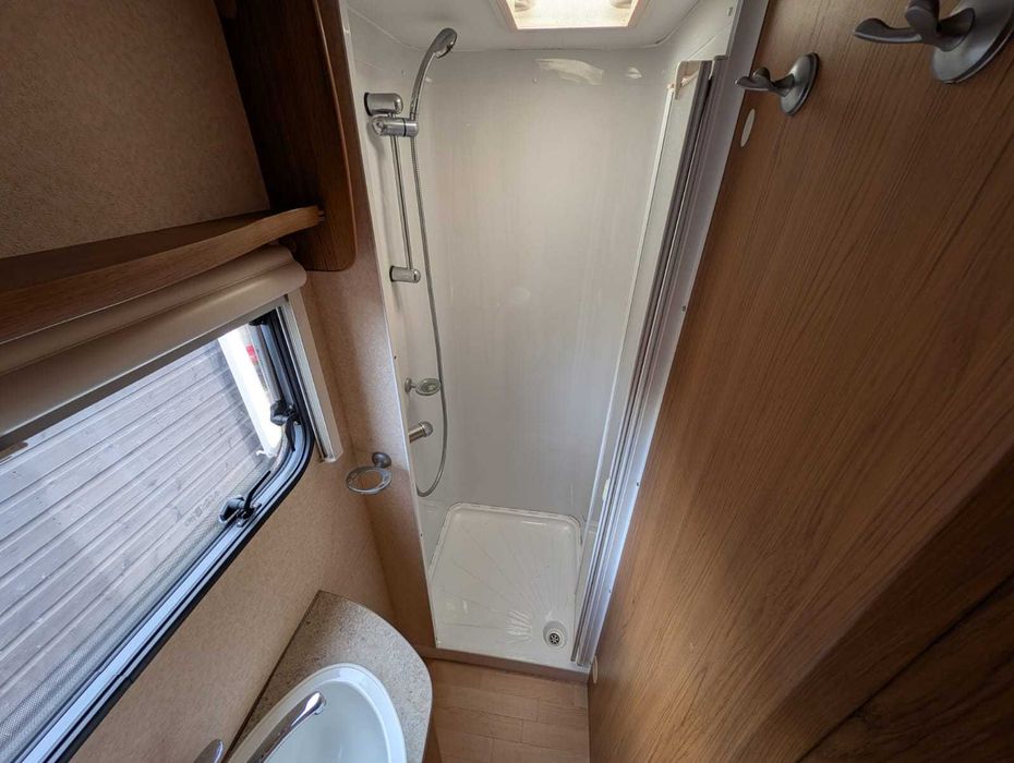 Caravana com suite privativa 10.000€