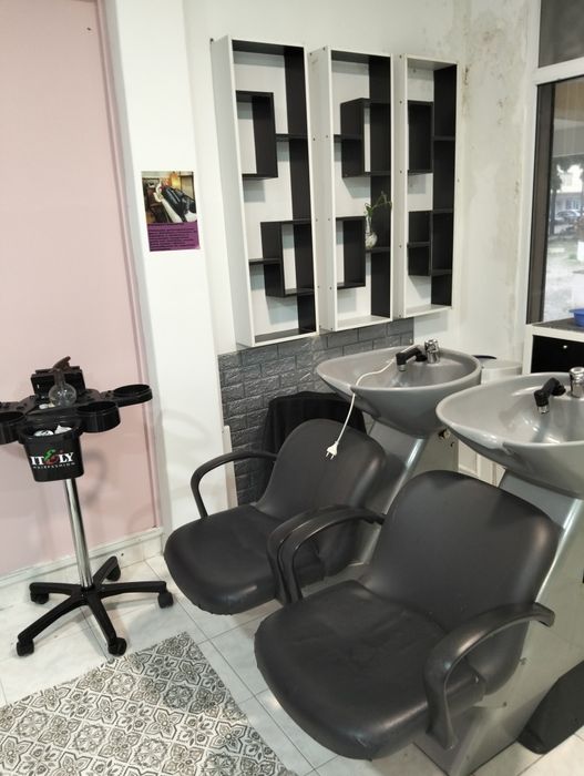 Espaço estética/sala/cadeira Cabeleireiras