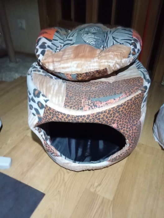 Домик для кошки.