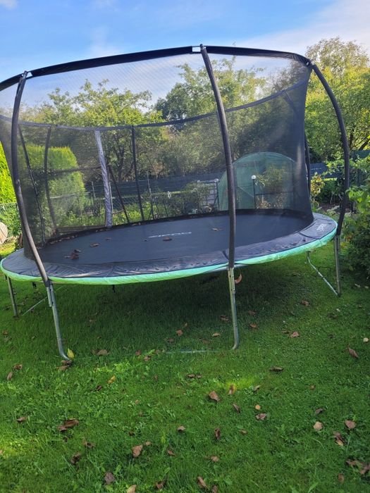 Trampolina ogrodowa