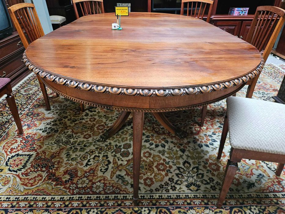 Mesa antiga em madeira maciça - extensível - óptimo estado geral - Só