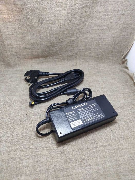 Блок живлення для ноутбука19v -4.74a - штекер 5,5 x 1,7 мм