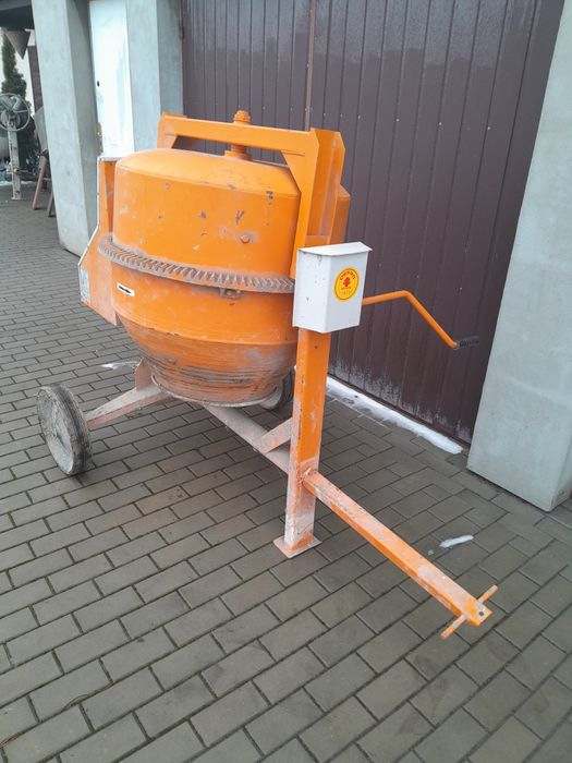 Betoniarka Defro 310/200l super stan