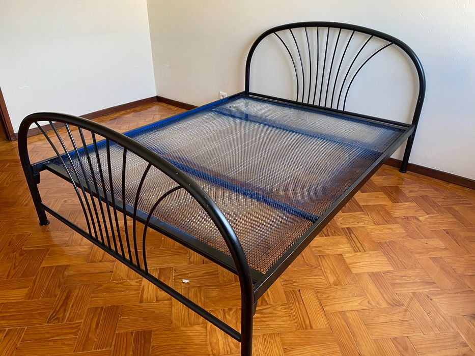 Estrutura cama metálica
