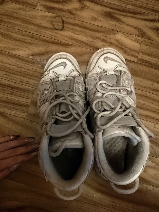 Nike air more uptempo