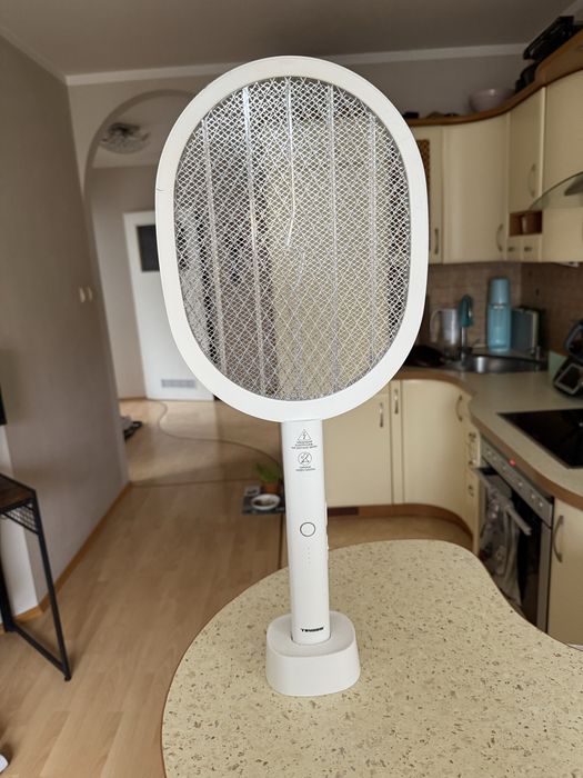 Elektryczna packa lapka na muchy