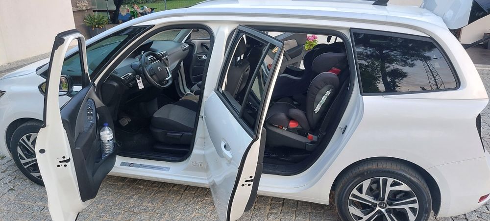 Citroen C4 Series 7 lugares