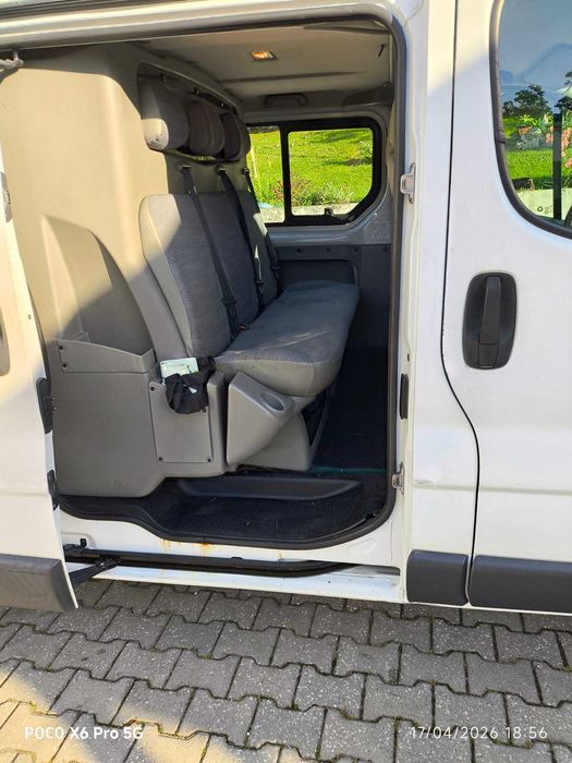 Renault Trafic 2.0 dci 6 Lugares 6 Velocidades