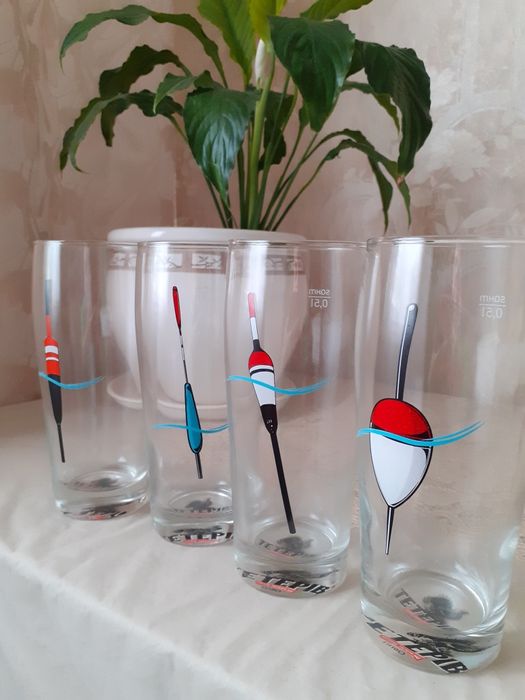 Стакани  пивні  нові