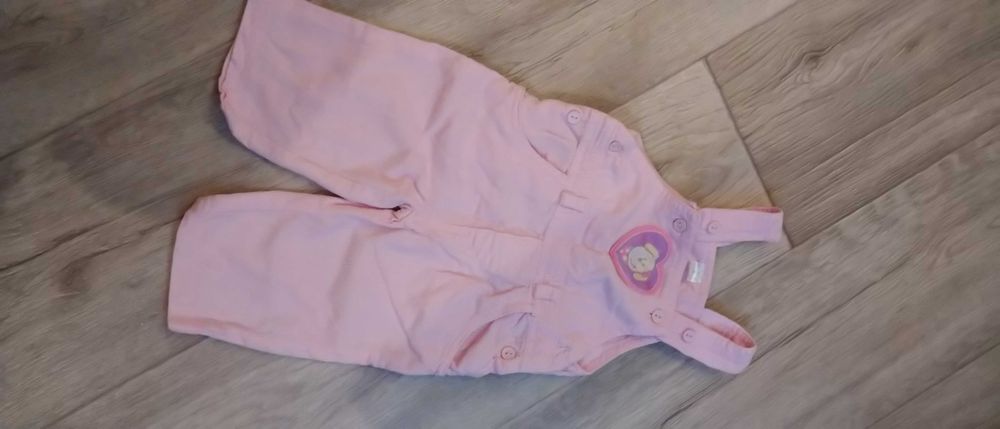 Вельветовый комбинезон на девочку