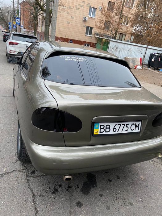 Продам ланос 1,5 по запчастям