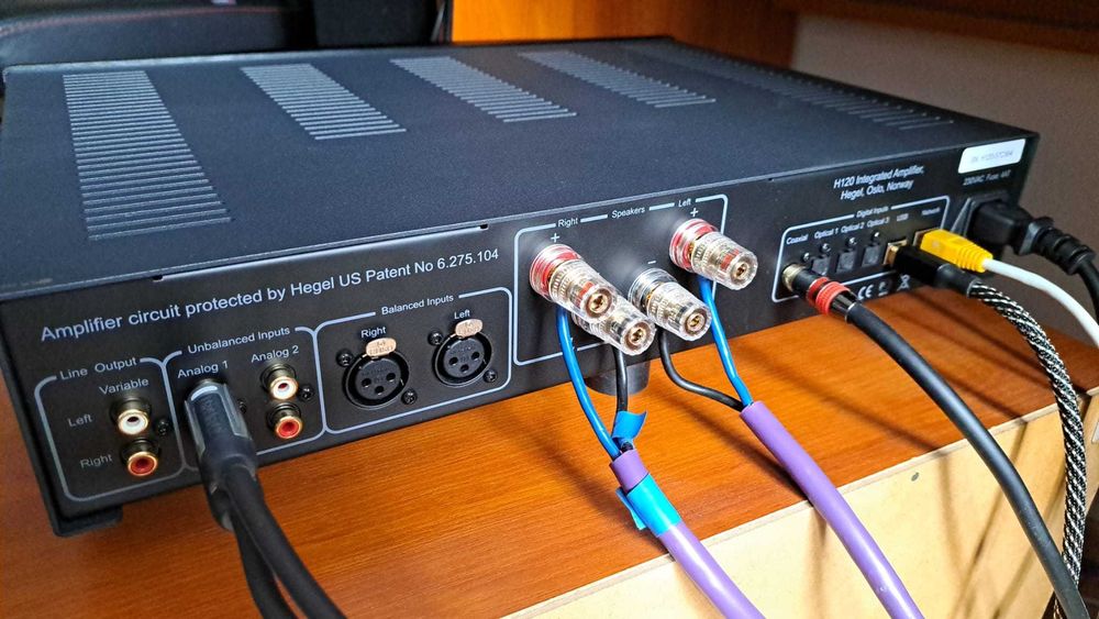 Hegel H120 wzmacniacz