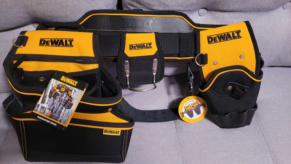 Skrzynka narzędziowa DEWALT  TOUGH SYSTEM  / Pas narzędziowy DEWALT