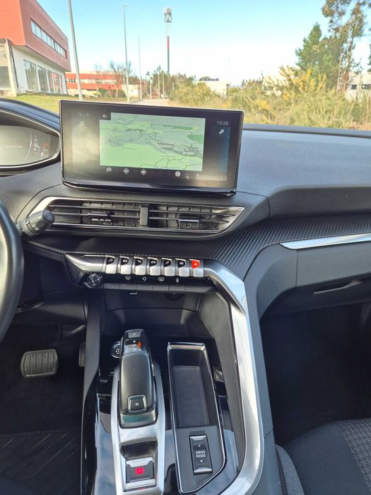 Peugeot 3008 1.5 BlueHDi  22